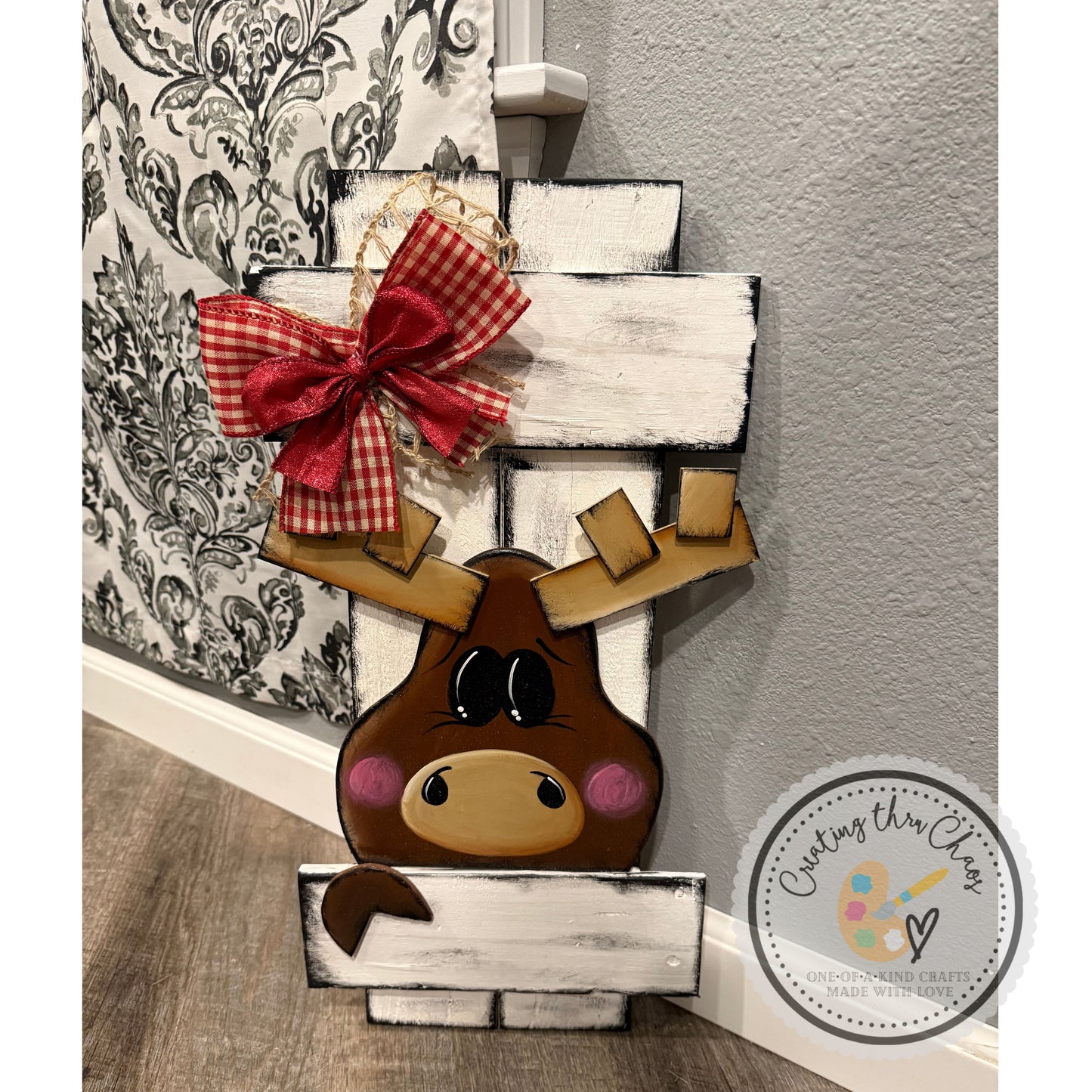 Pallet Background Moose