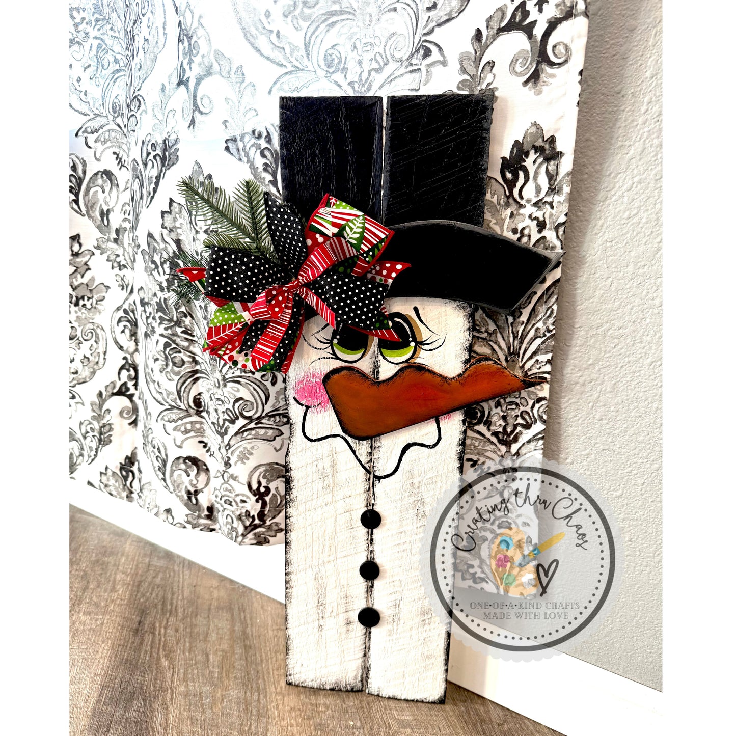 Pallet Snowman Leaner