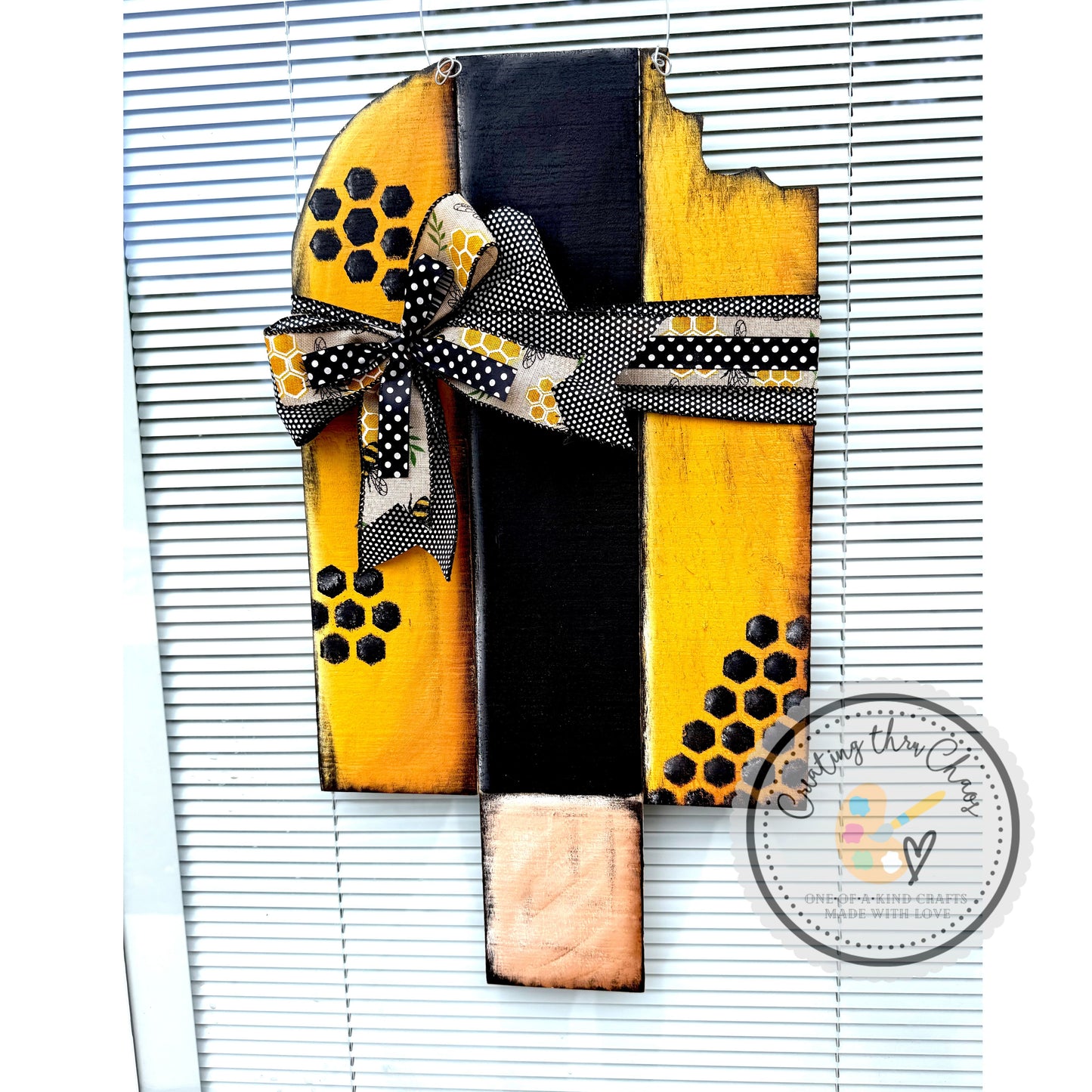 Honey Bee Popsicle Pallet Hanger