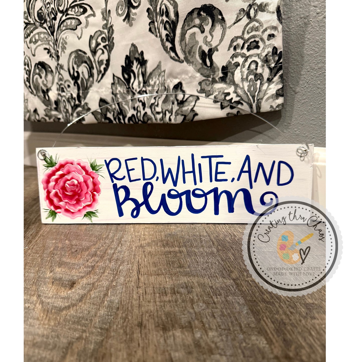 Red, White and Bloom - Mini Hanger [White]