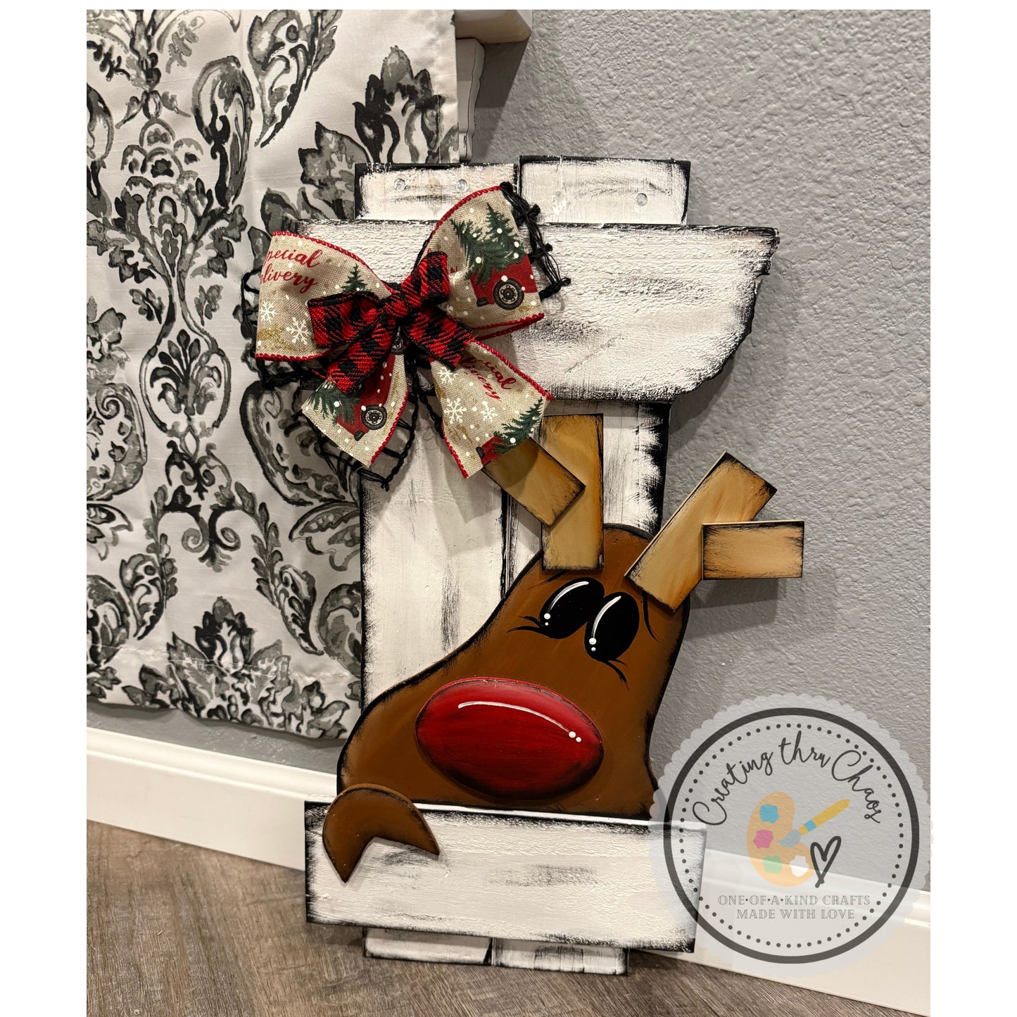 Pallet Background Reindeer