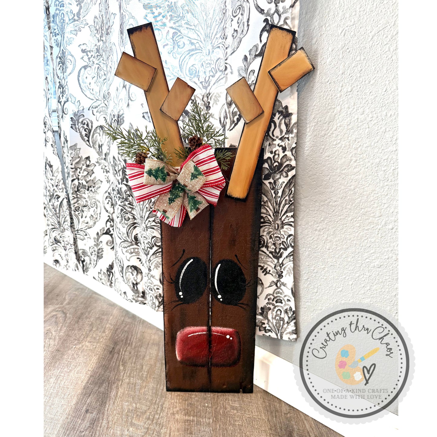 Pallet Reindeer with Greenery