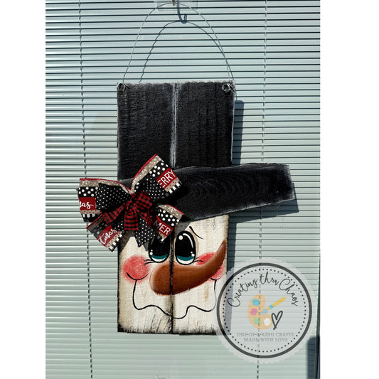 Pallet Snowman Door Hanger